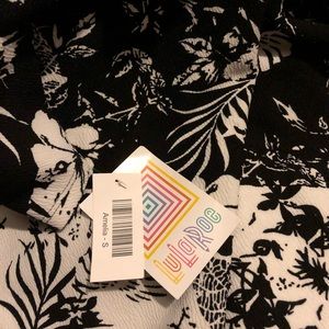 Lularoe Amelia small